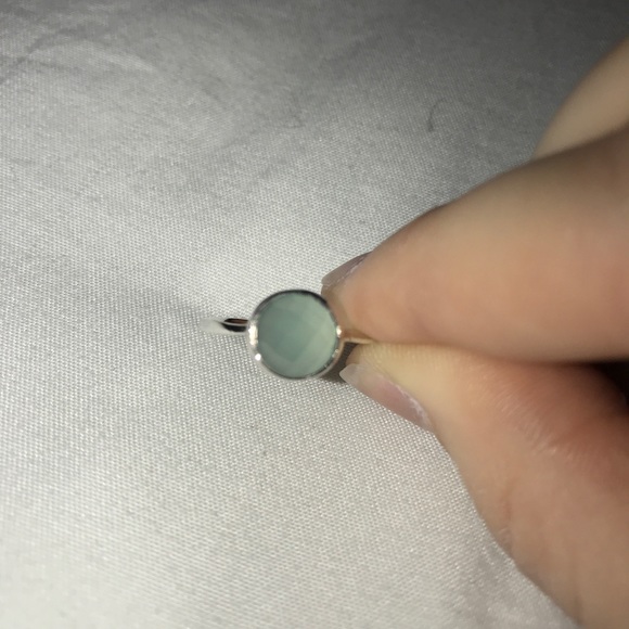 Blue stone on sterling silver band (size 9) - Picture 3 of 3